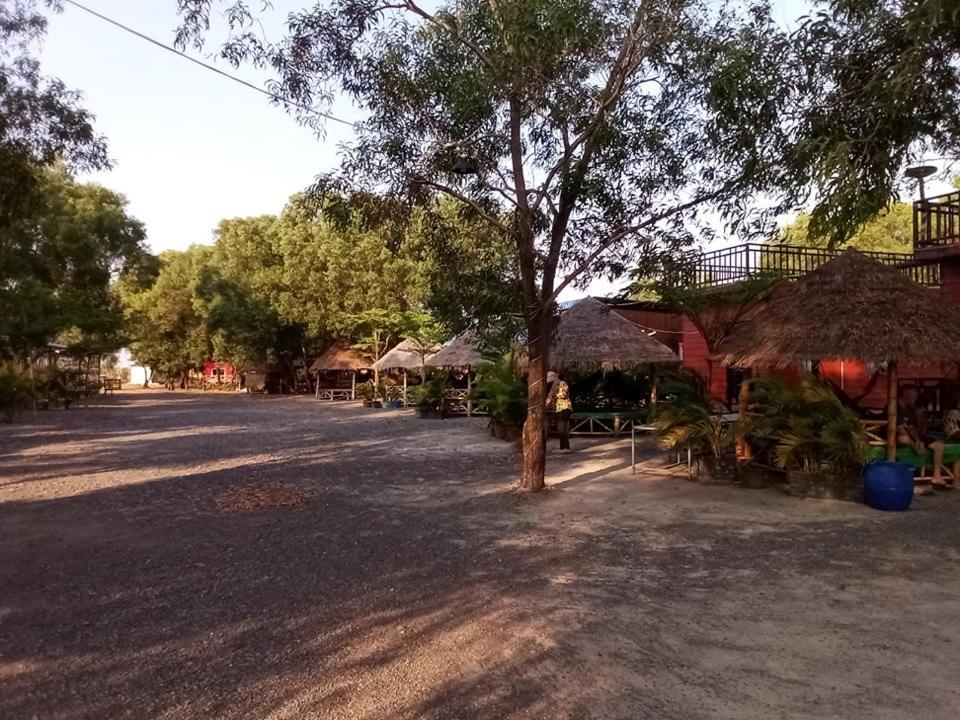 La Plage De Kampot By Lee & Hap Guest House Экстерьер фото